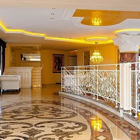Хотел Golden Rainbow 3*
